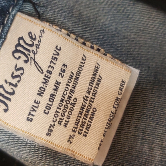 Miss me capri.          #02 - Picture 6 of 11